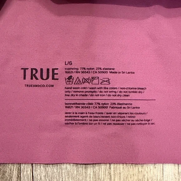 True & Co Women's True Body Triangle Convertible Strap Bra - Picture 2 of 5